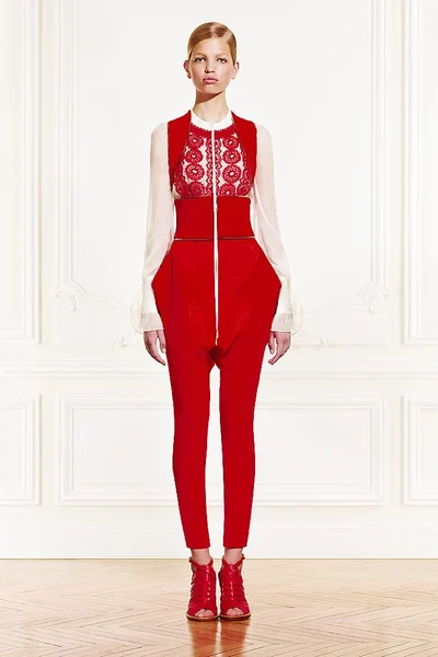 Look 3